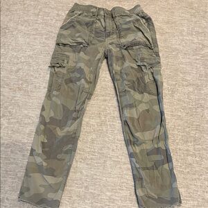American Eagle Outfitters Camouflage Straight Leg Pants size 00